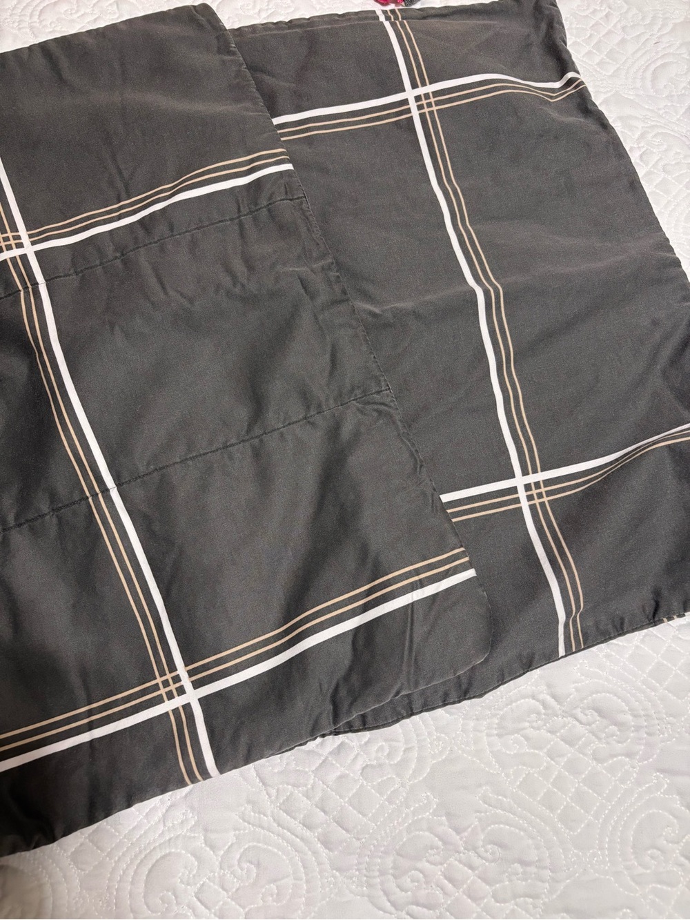 Gray and Tan full size Beddy Set - - Picture 4 of 6